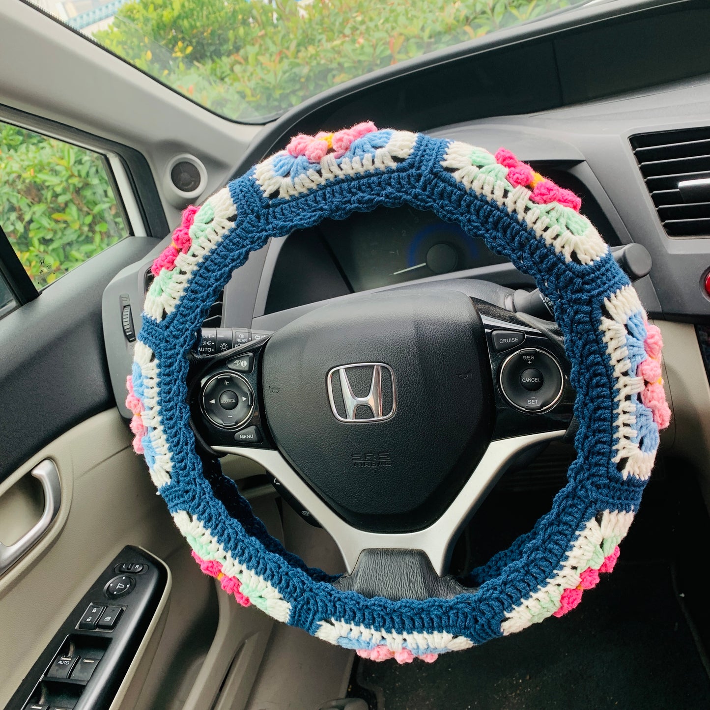 Handmade crochet Steering Wheel Cover for women, cute kawaii daisy flower seat belt Cover, Car interior Accessories decorations