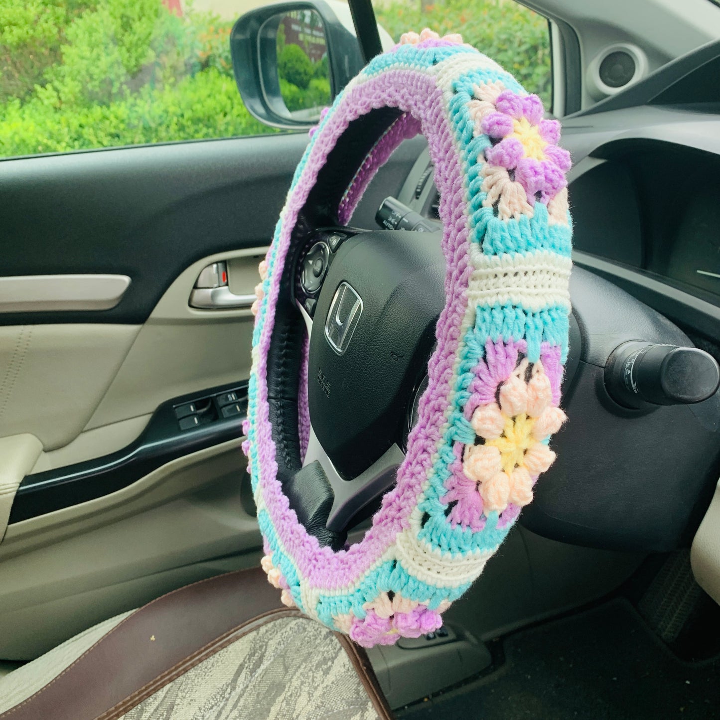 Handmade crochet Steering Wheel Cover for women, cute purple daisy flower seat belt Cover, Car interior Accessories decorations