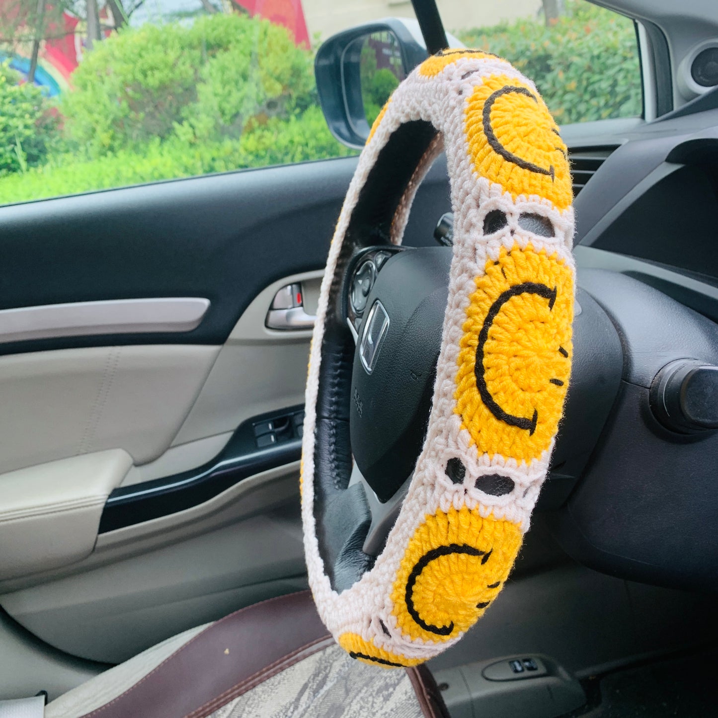 Handmade crochet Steering Wheel Cover for women, cute smiling face flower seat belt Cover, Car interior Accessories decorations