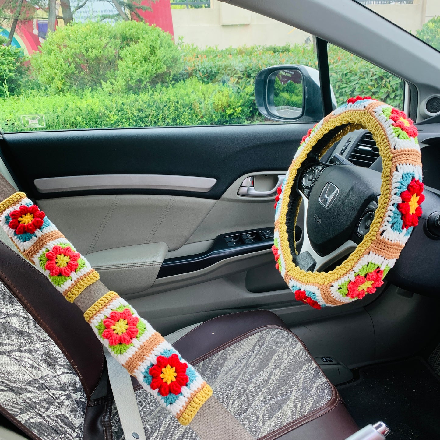 Handmade crochet Steering Wheel Cover for women, cute kawaii daisy flower seat belt Cover, Car interior Accessories decorations