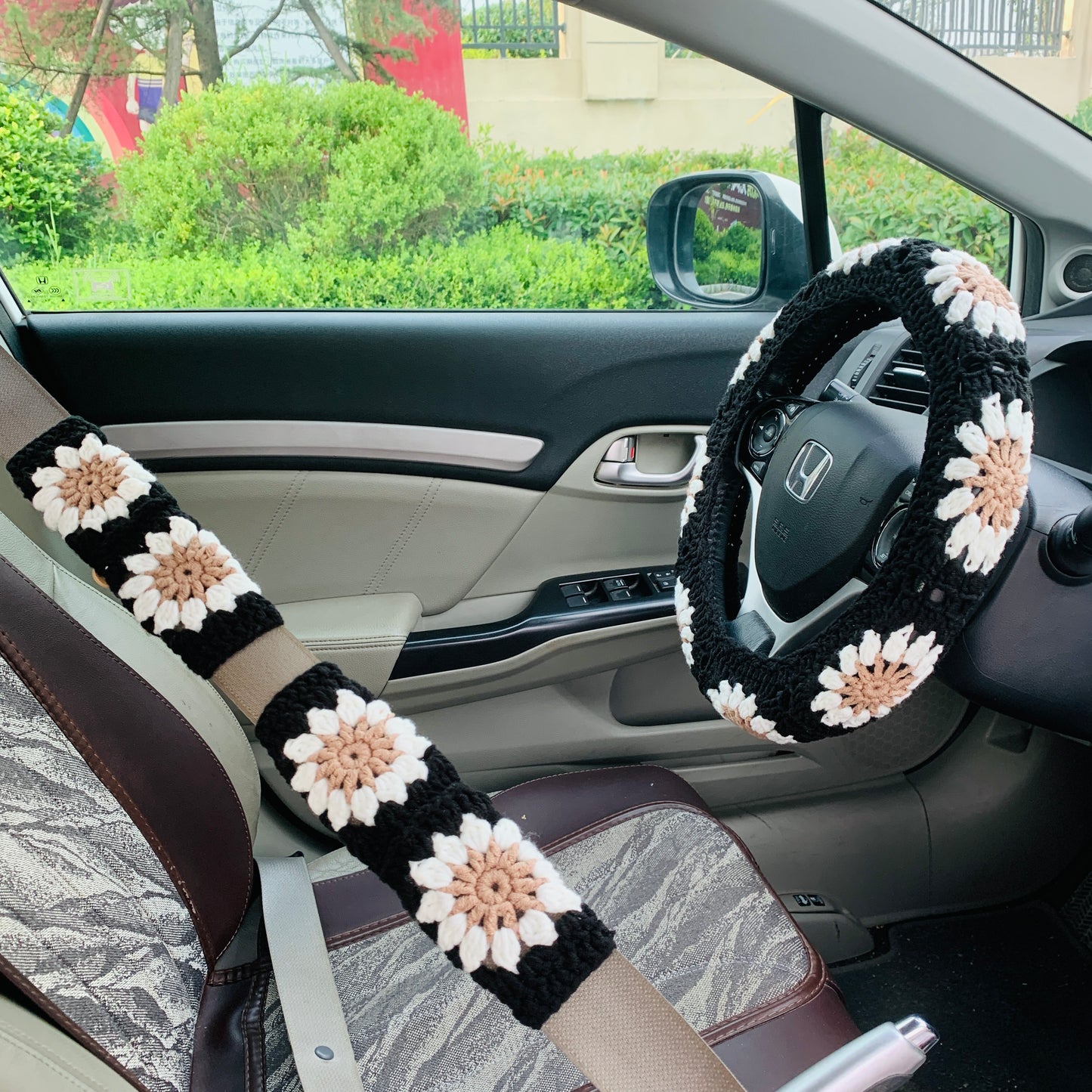 Crochet Steering Wheel Cover for women, handmade cute daisy flower seat belt Cover, Car interior Accessories decorations