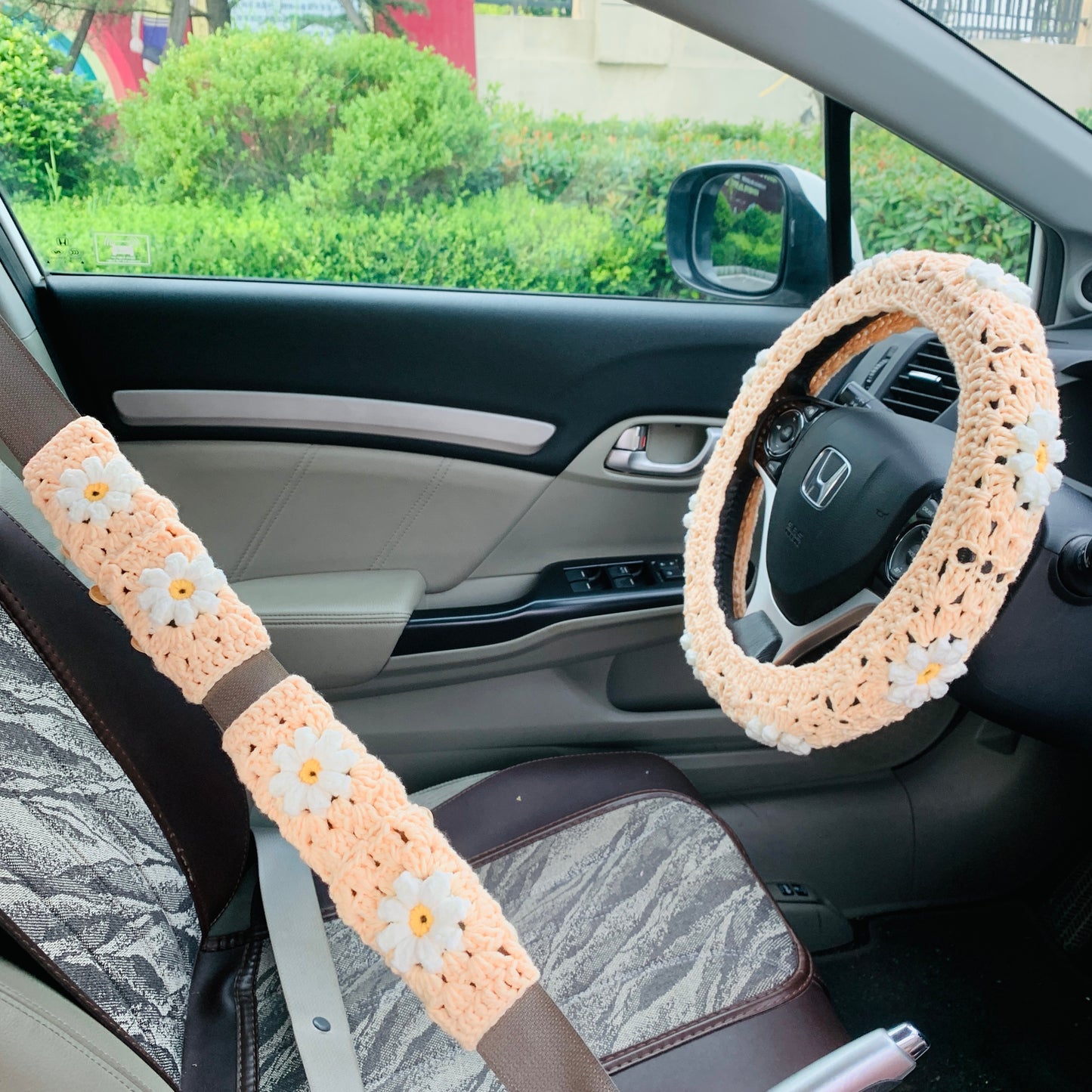 Steering Wheel Cover for women, Crochet cute daisy flower seat belt Cover, Handmade kawaii Car interior Accessories decorations