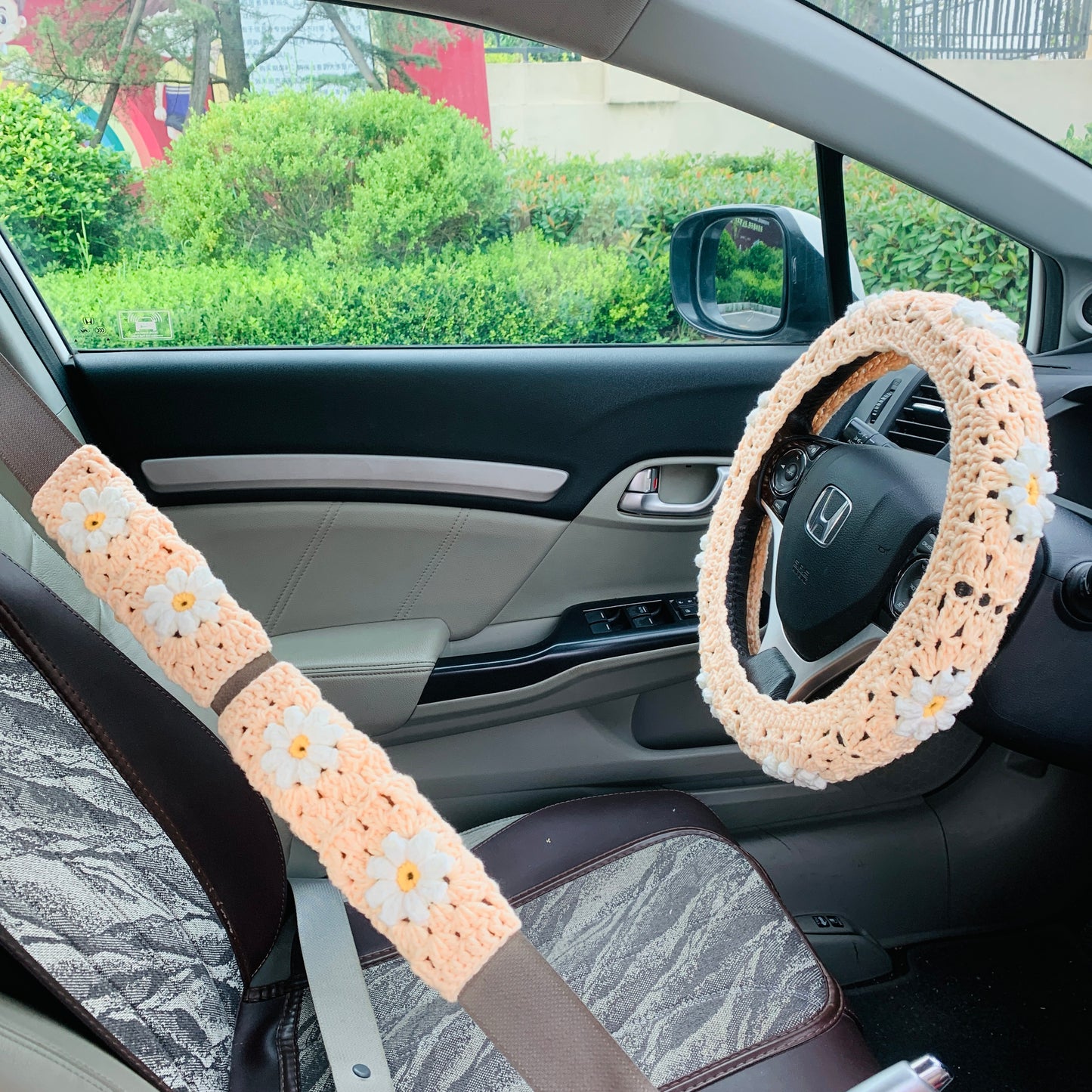 Steering Wheel Cover for women, Crochet cute daisy flower seat belt Cover, Handmade kawaii Car interior Accessories decorations