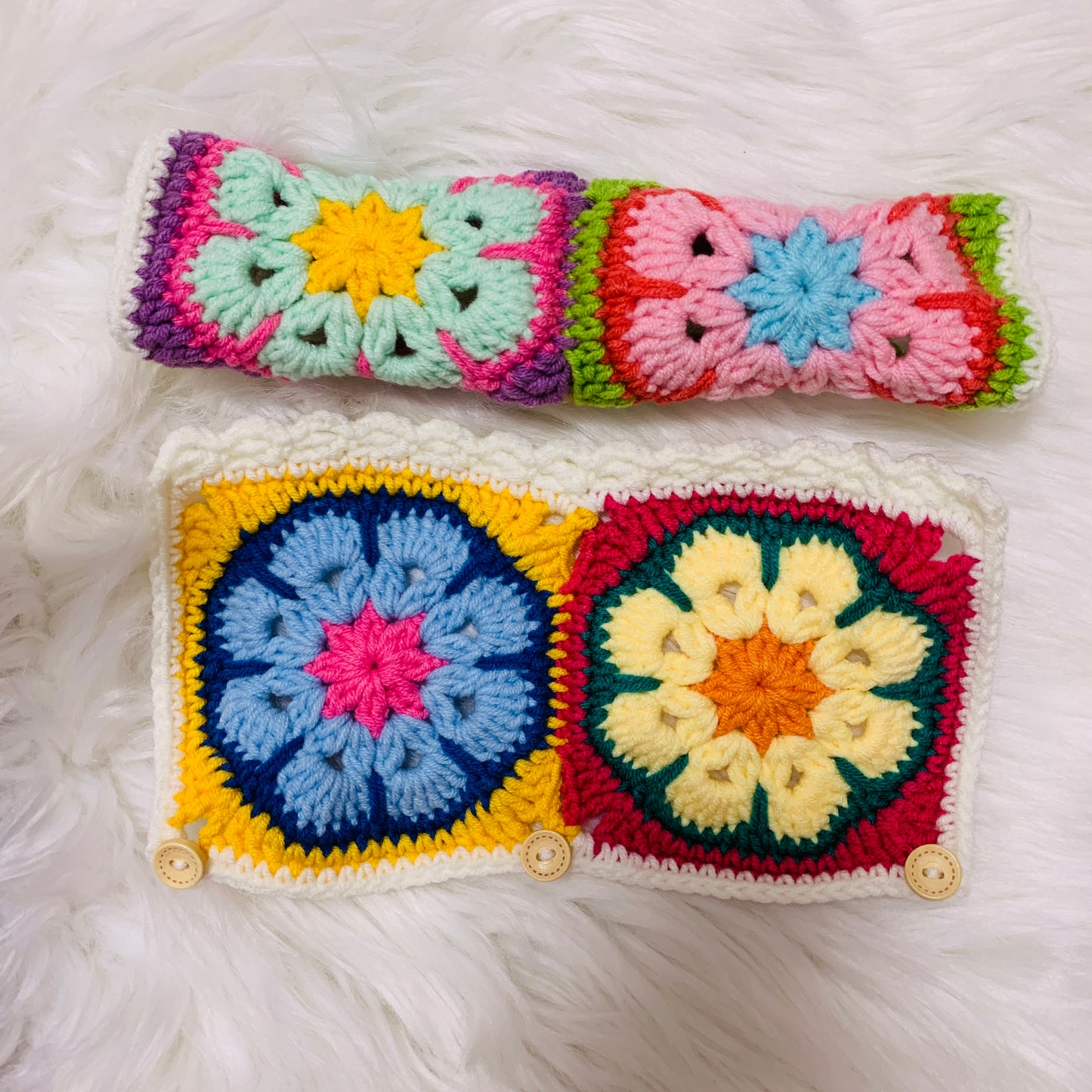 Handmade crochet Steering Wheel Cover for women, cute daisy colorful flower seat belt Cover, Car interior Accessories decorations