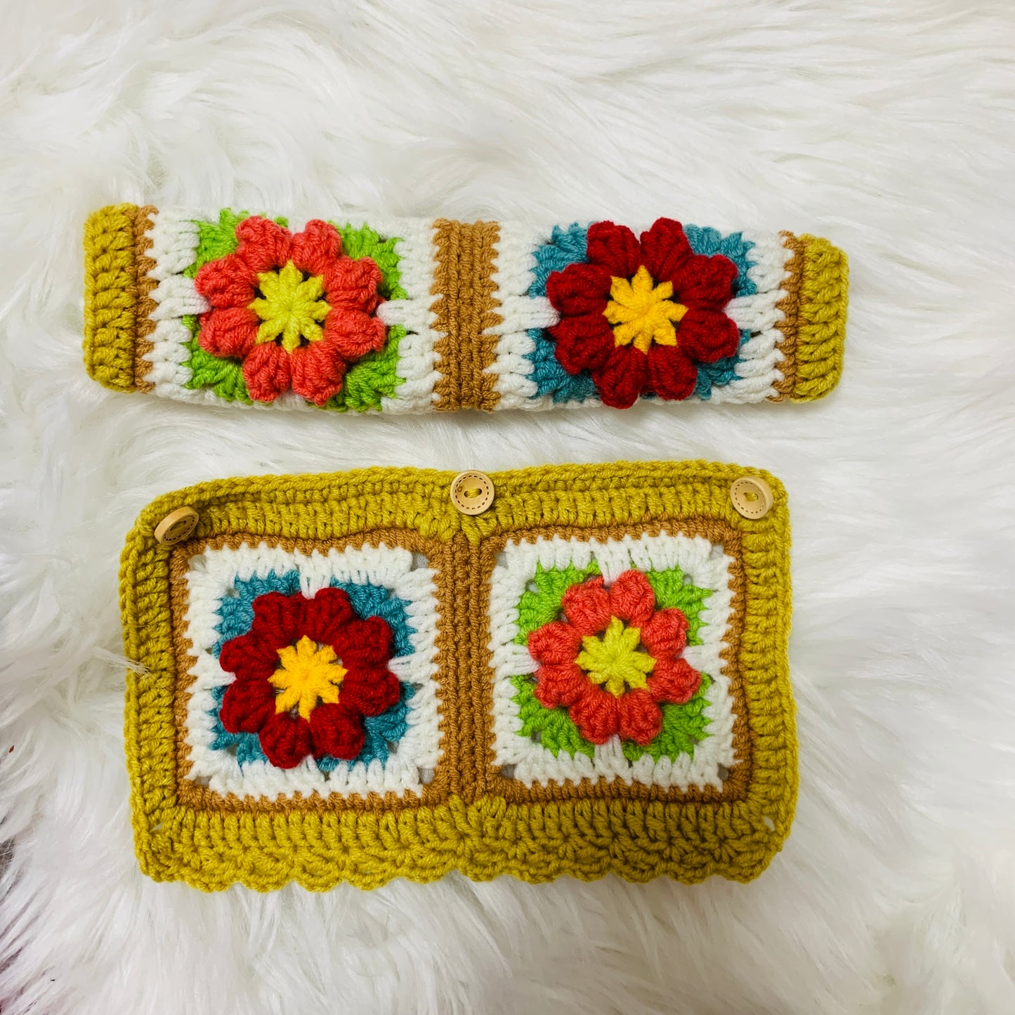 Handmade crochet Steering Wheel Cover for women, cute kawaii daisy flower seat belt Cover, Car interior Accessories decorations