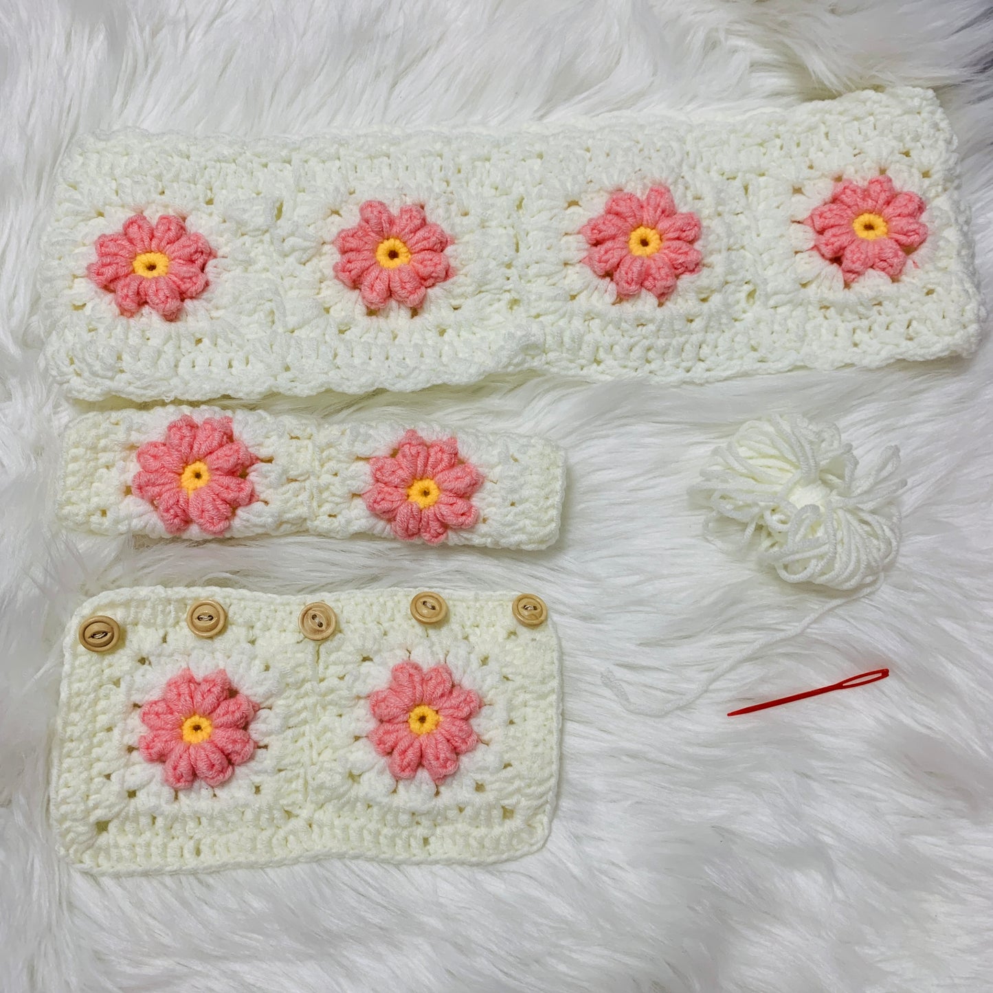 Handmade crochet Steering Wheel Cover for women, cute daisy flower seat belt Cover, Car interior Accessories decorations gift