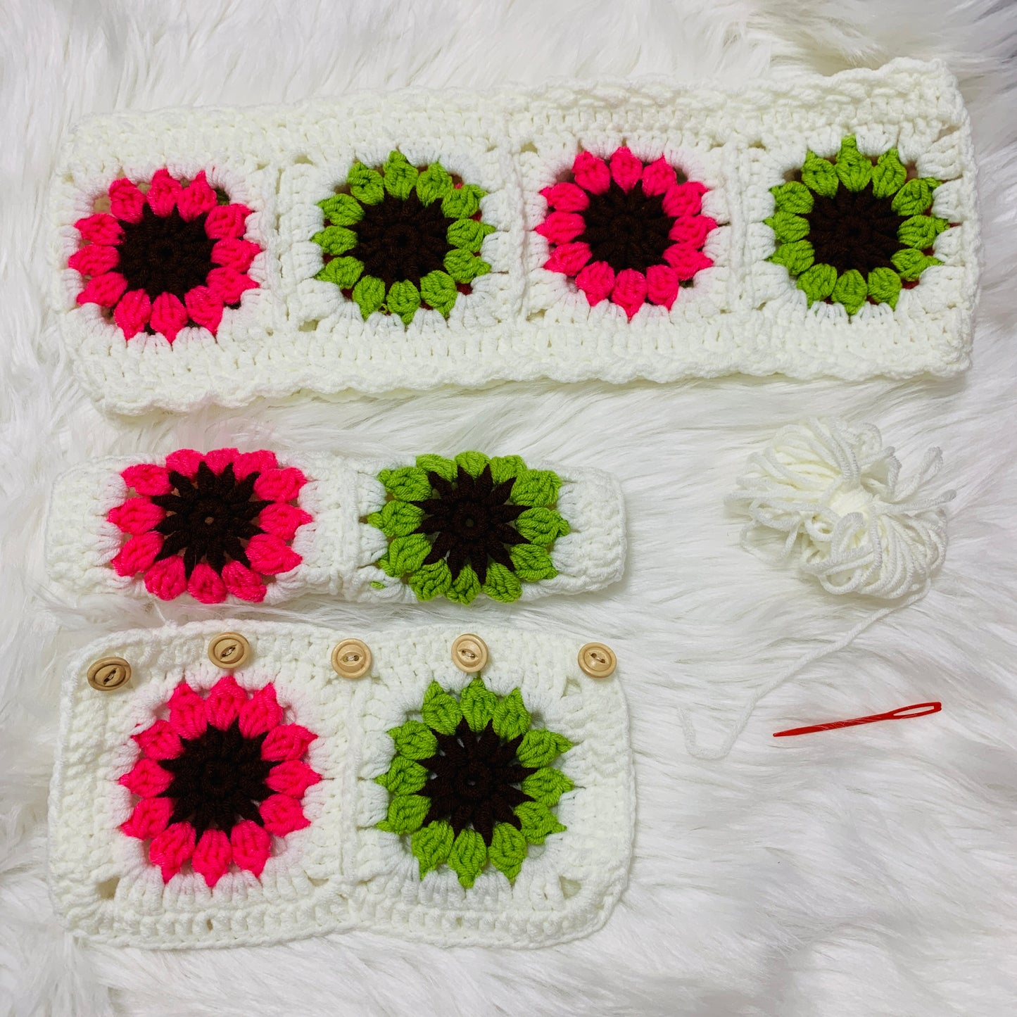 Handmade crochet Steering Wheel Cover for women, cute daisy flower seat belt Cover, Car interior Accessories decorations for new car