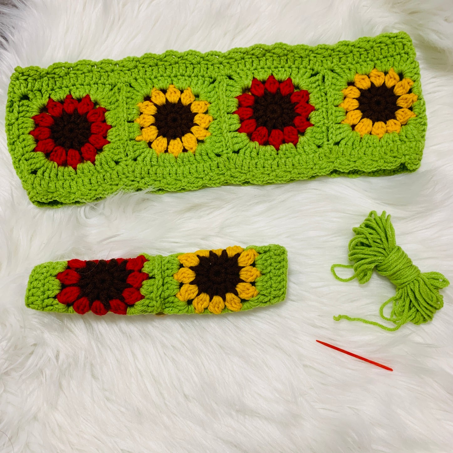 Handmade crochet Steering Wheel Cover for women, cute daisy flower seat belt Cover, Car interior Accessories decorations car gift