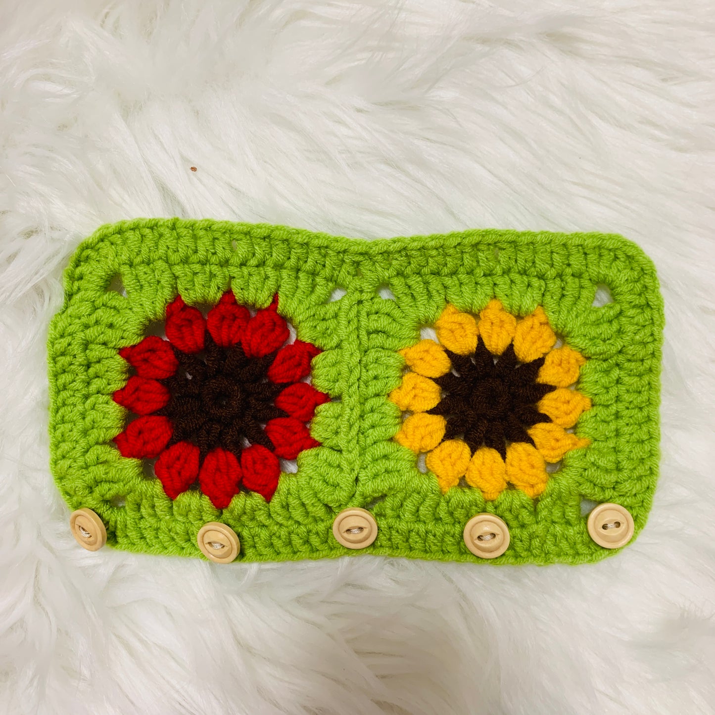 Handmade crochet Steering Wheel Cover for women, cute daisy flower seat belt Cover, Car interior Accessories decorations car gift