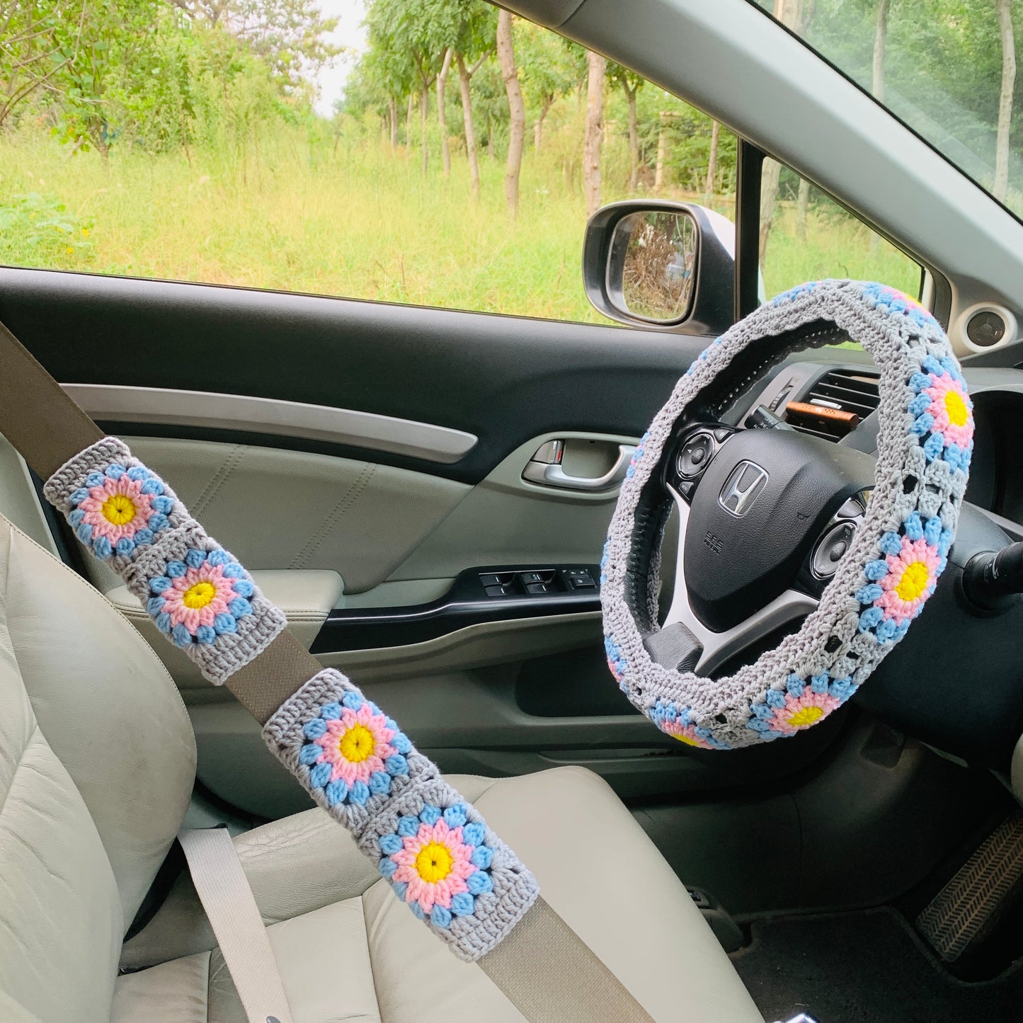 Crochet Steer Wheel Cover for women, kawaii flower seat belt Cover, Car Accessories decorations