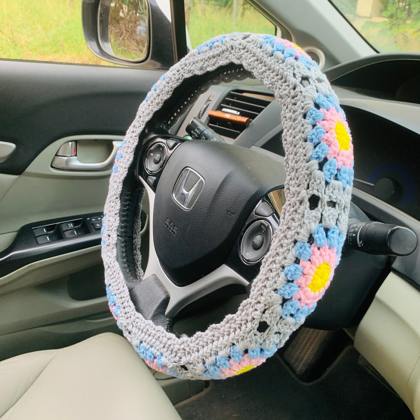 Crochet Steer Wheel Cover for women, kawaii flower seat belt Cover, Car Accessories decorations