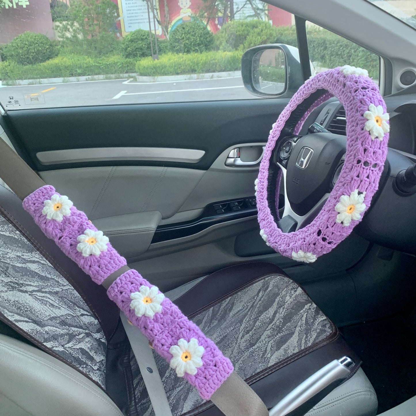 Steering Wheel Cover for women, Crochet Purple Puff flower seat belt Cover, Car Accessories decorations