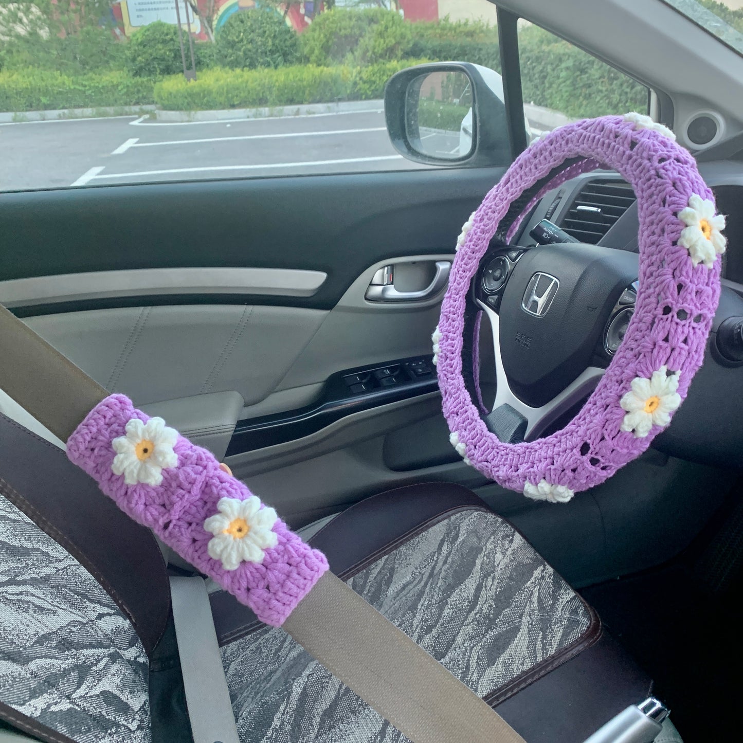 Steering Wheel Cover for women, Crochet Purple Puff flower seat belt Cover, Car Accessories decorations