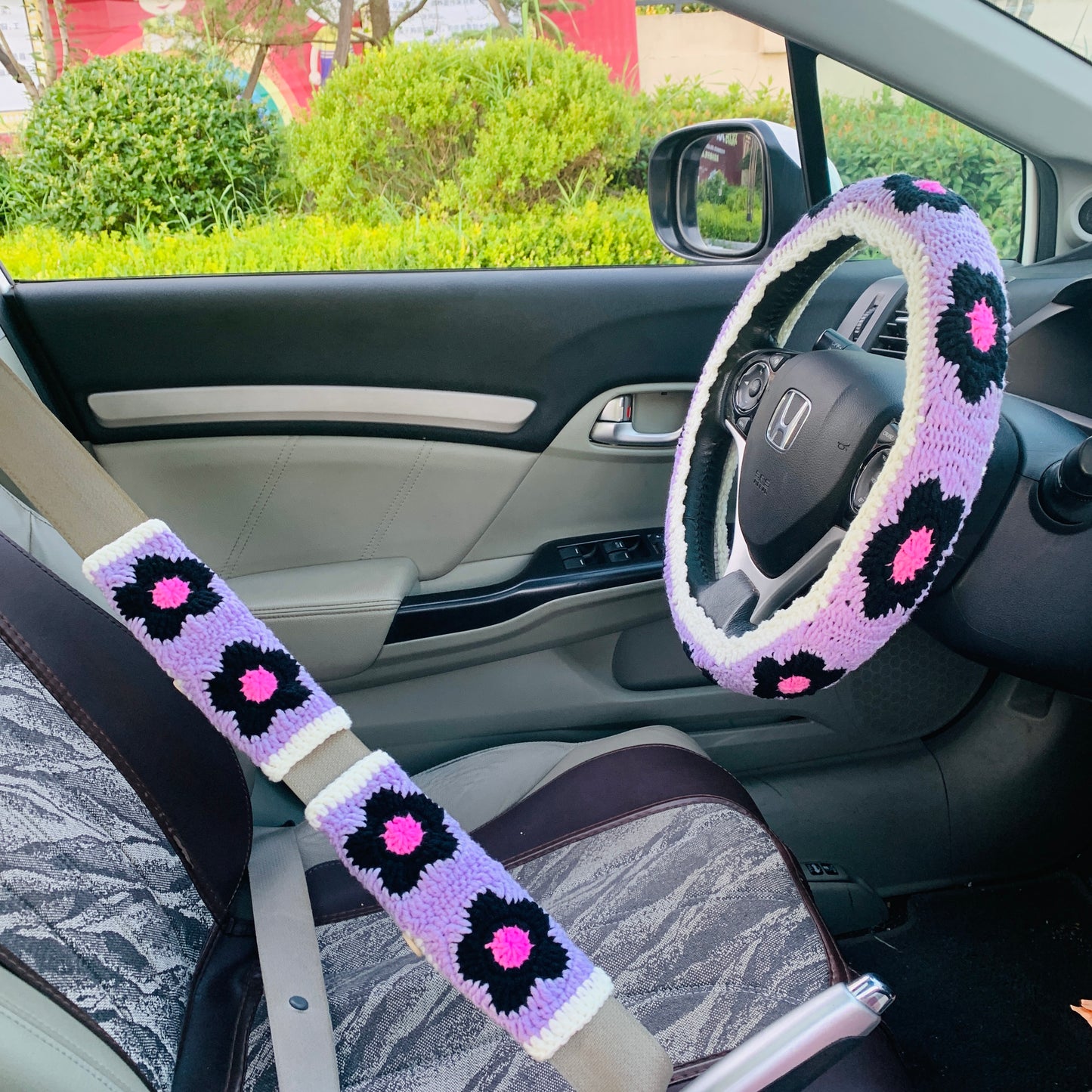 Handmade crochet Steering Wheel Cover for women, cute flower seat belt Cover, Car interior Accessories decorations car gift