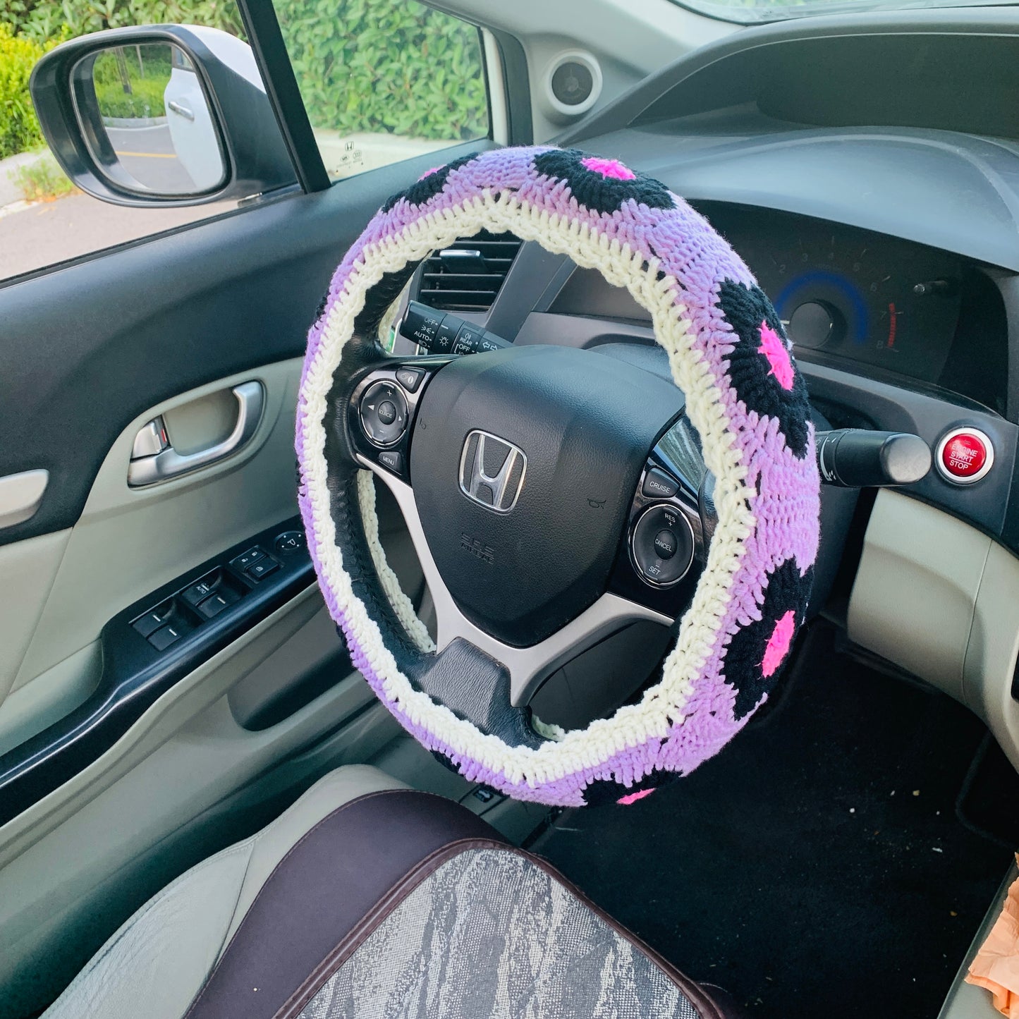 Handmade crochet Steering Wheel Cover for women, cute flower seat belt Cover, Car interior Accessories decorations car gift