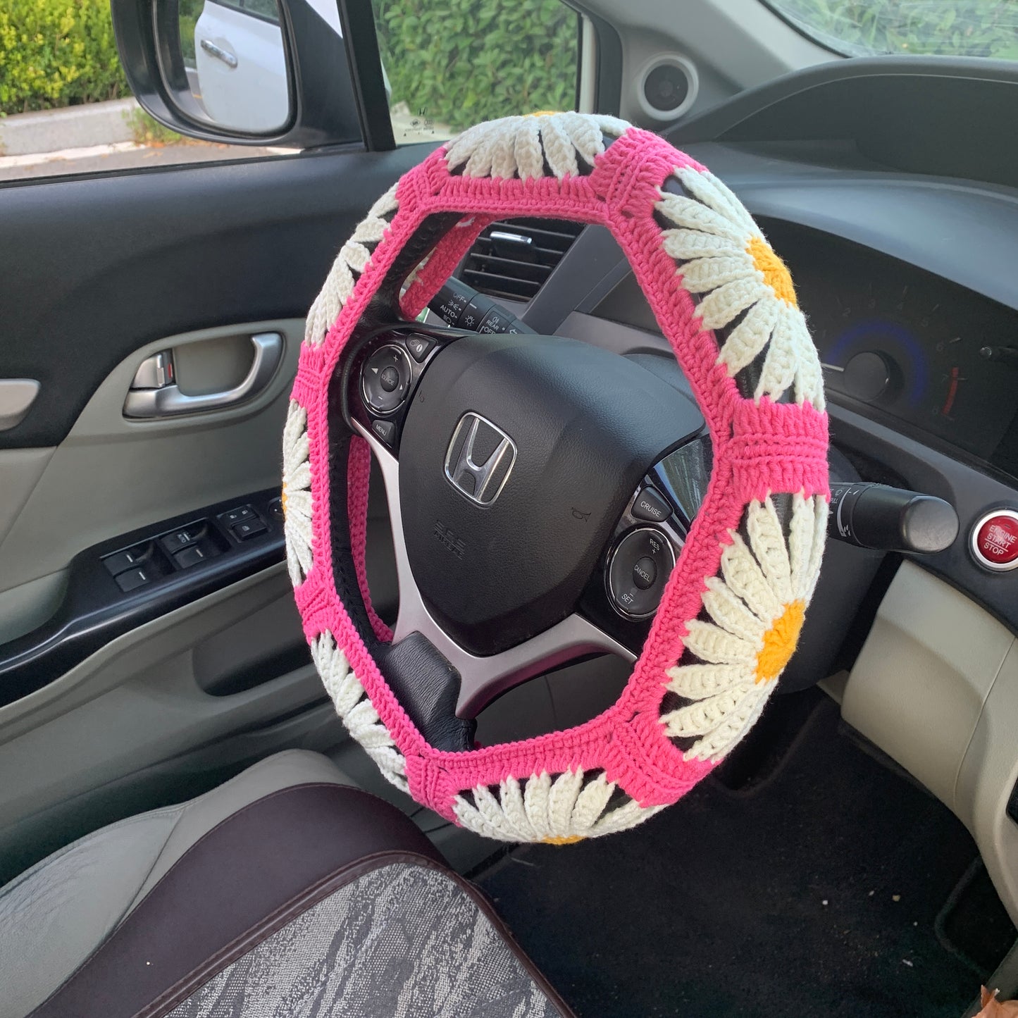 Steering Wheel Cover for women, Crochet Pink Daisy flower seat belt Cover, Car Accessories decorations