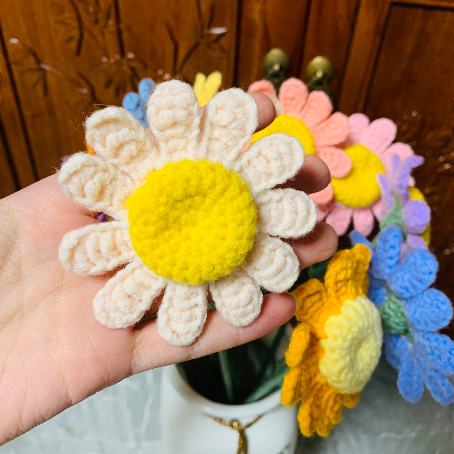 Crochet flowers colorful daisy flower Handmade knitted Flower Bouquet A bunch of flower Anniversary Home Decor Valentine's Gift for her