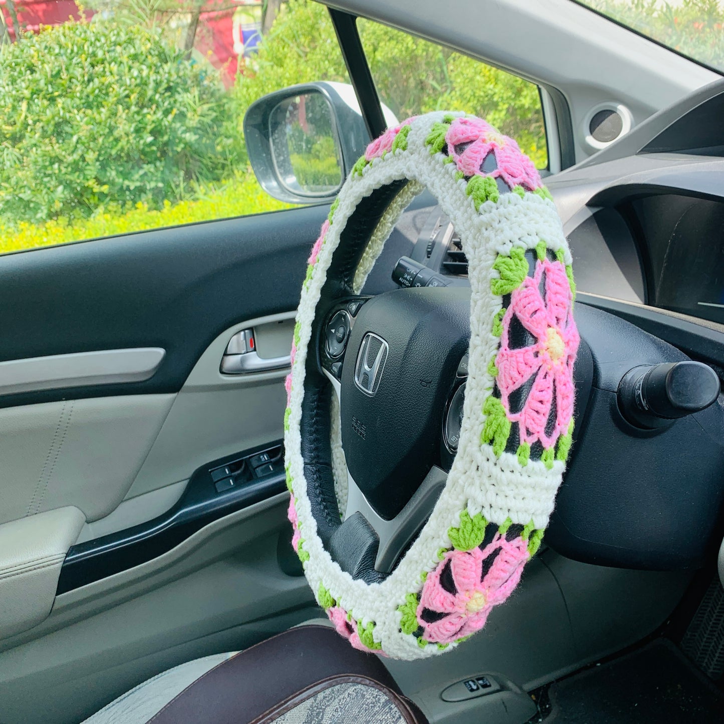 Handmade crochet Steering Wheel Cover for women, Cute pink flower seat belt Cover, Car interior Accessories decorations