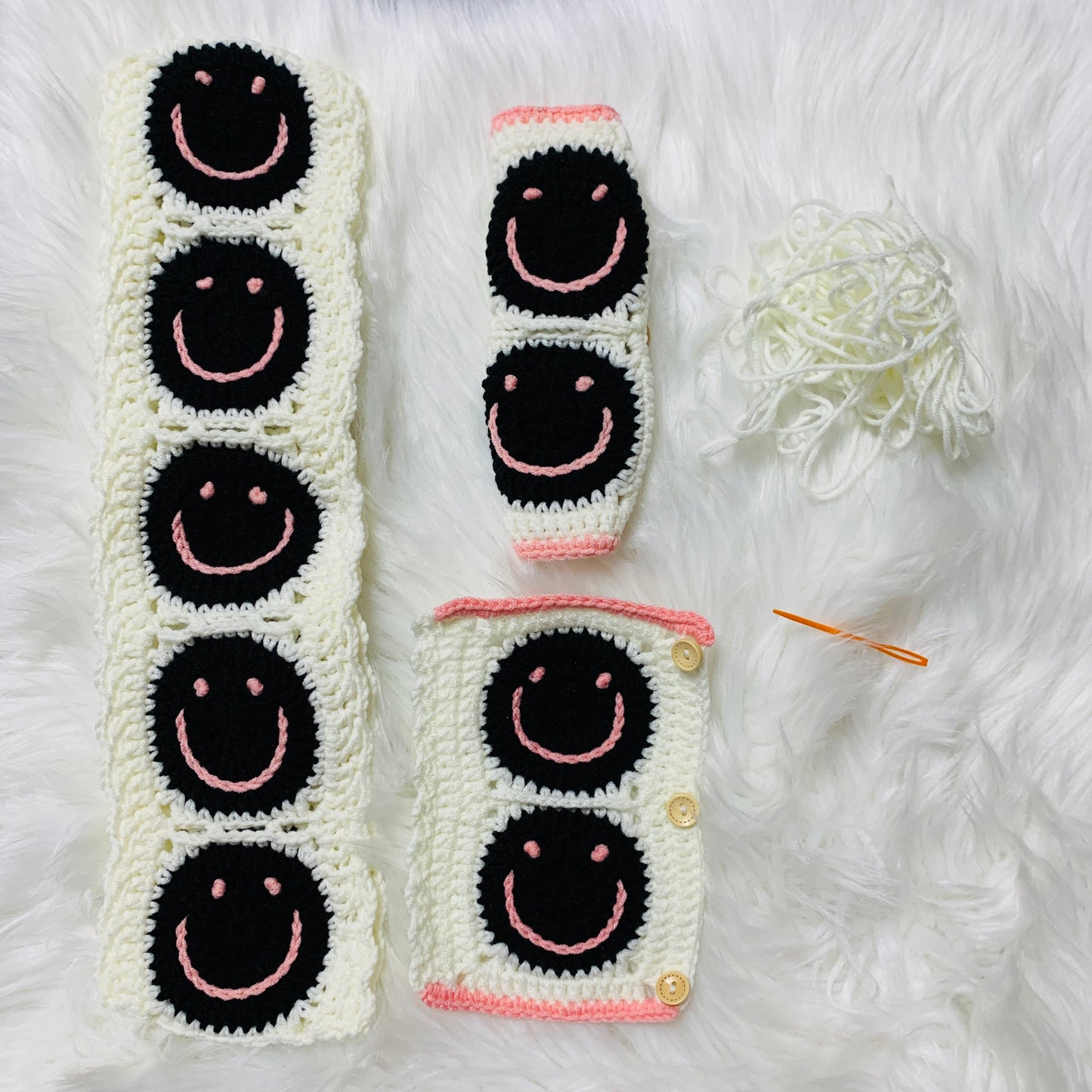 Steering Wheel Cover for women, Crochet White Black Smiley face seat belt Cover, Car Accessories decorations