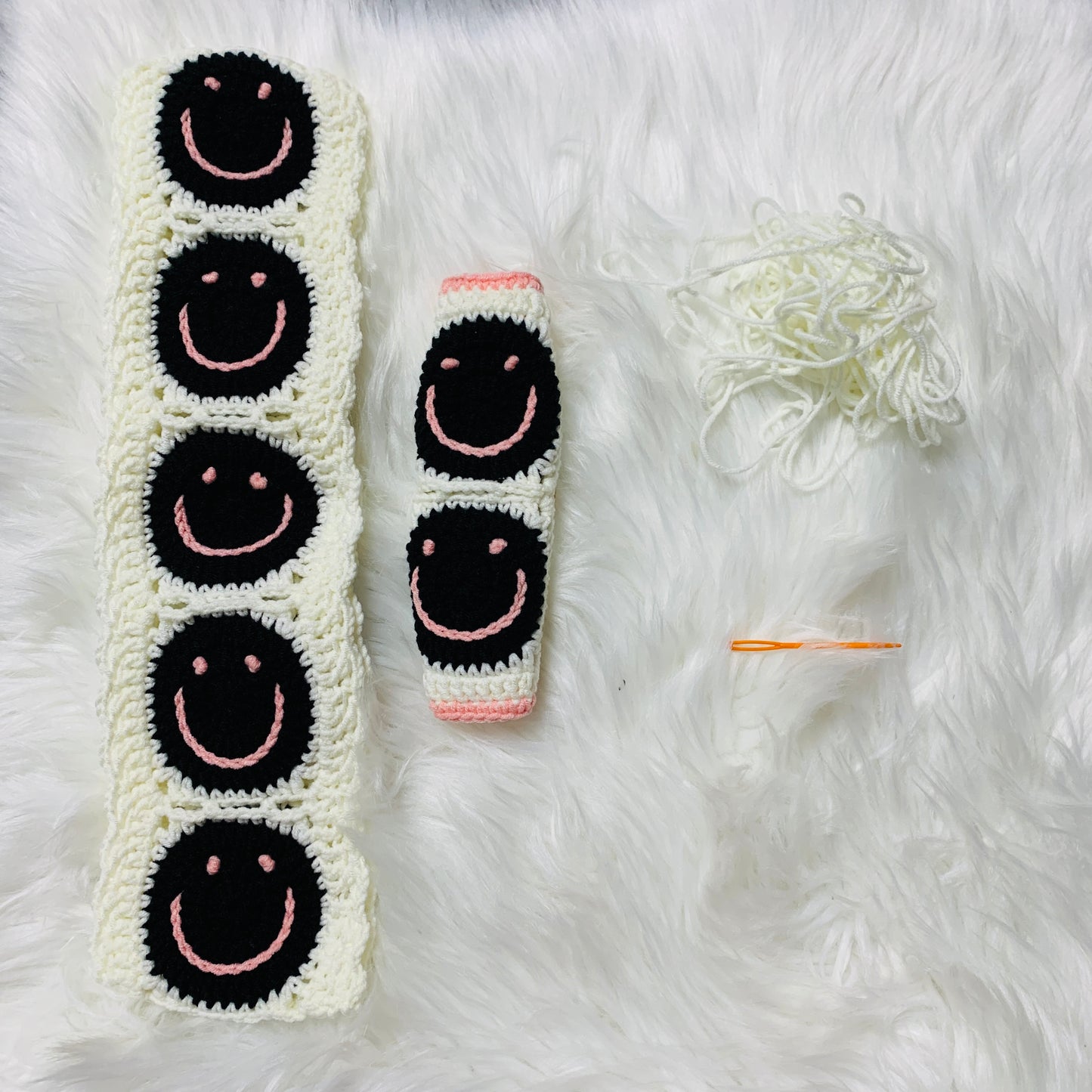 Steering Wheel Cover for women, Crochet White Black Smiley face seat belt Cover, Car Accessories decorations