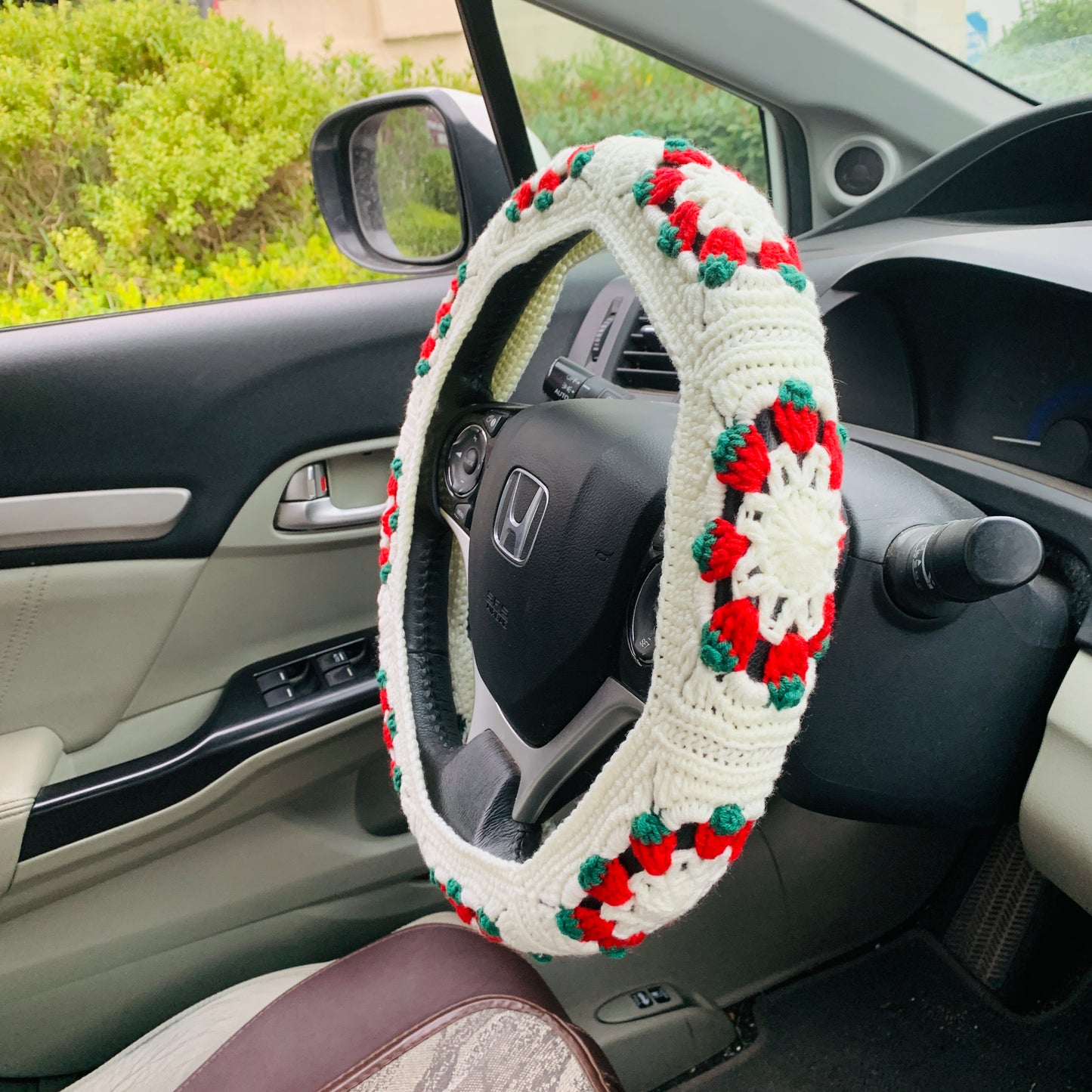 Steering Wheel Cover for women, Crochet Small Strawberry flower seat belt Cover, Car Accessories decorations