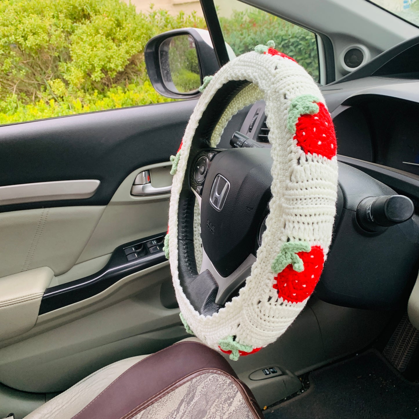 Steering Wheel Cover for women, Crochet cute Strawberry flower seat belt Cover, Car Accessories decorations