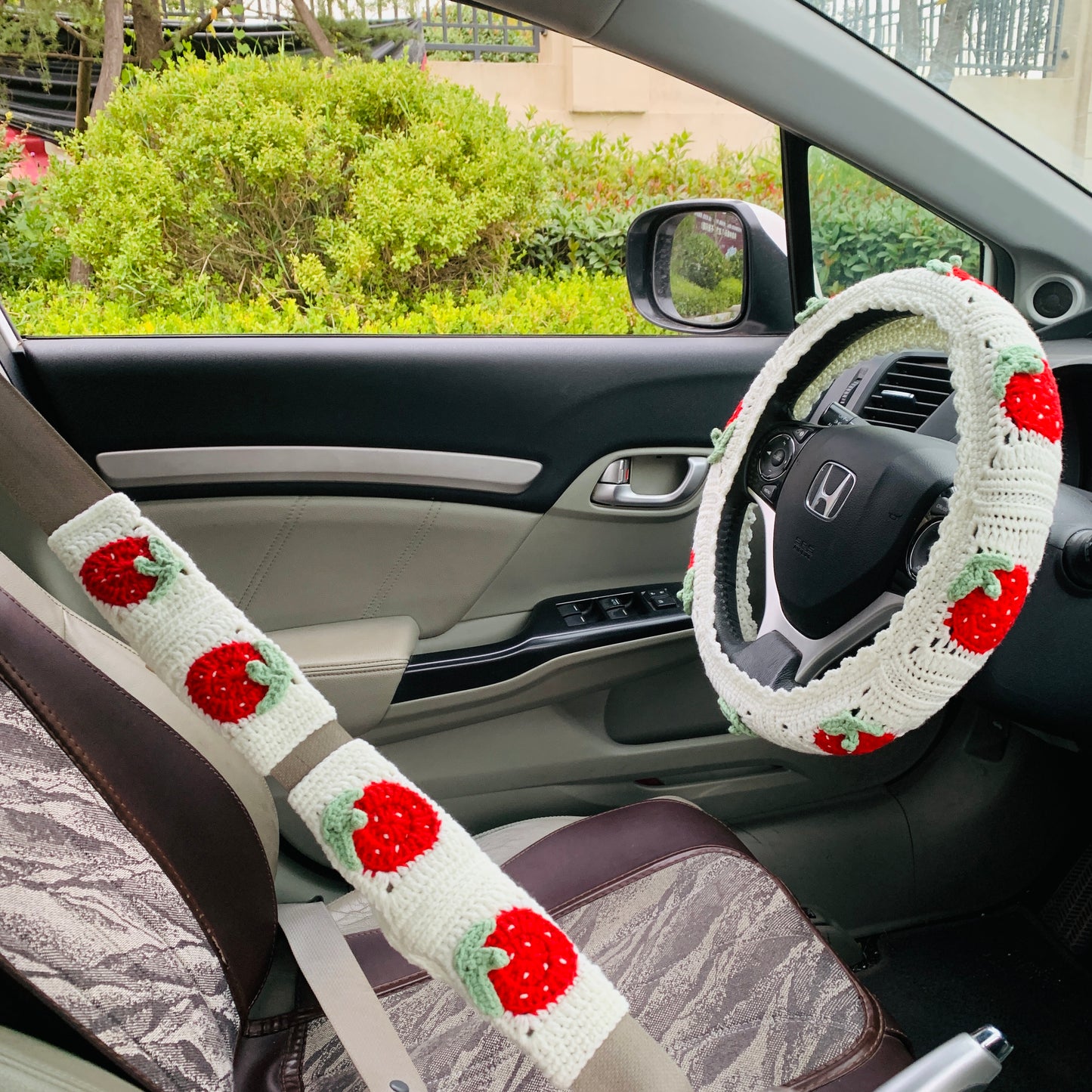 Steering Wheel Cover for women, Crochet cute Strawberry flower seat belt Cover, Car Accessories decorations