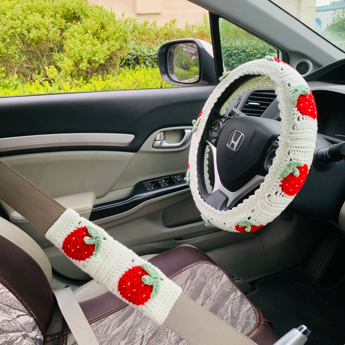 Steering Wheel Cover for women, Crochet cute Strawberry flower seat belt Cover, Car Accessories decorations