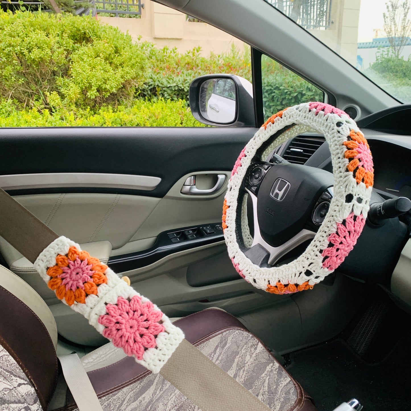 Steering Wheel Cover for women, Crochet cute flower seat belt Cover, Car Accessories decorations