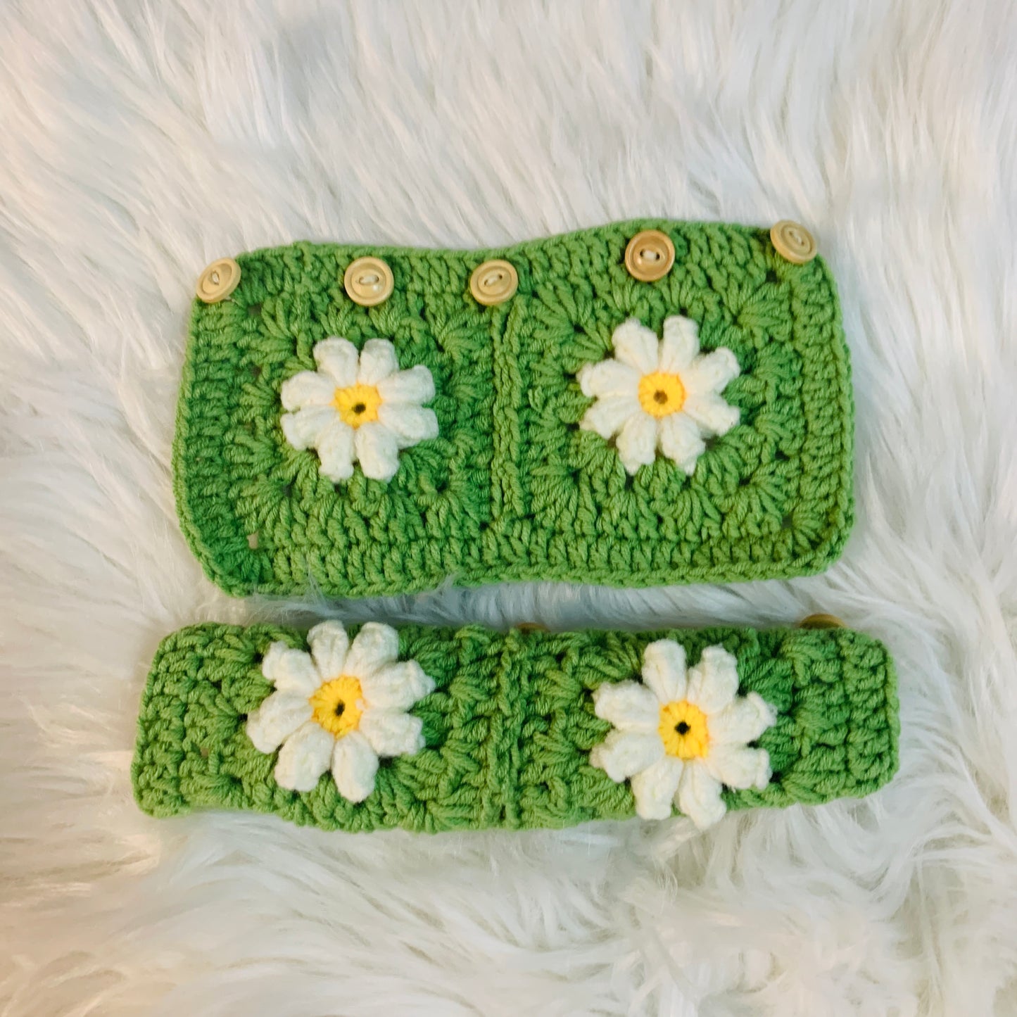 Handmade crochet Steering Wheel Cover for women, cute daisy flower seat belt Cover, Car interior Accessories decorations