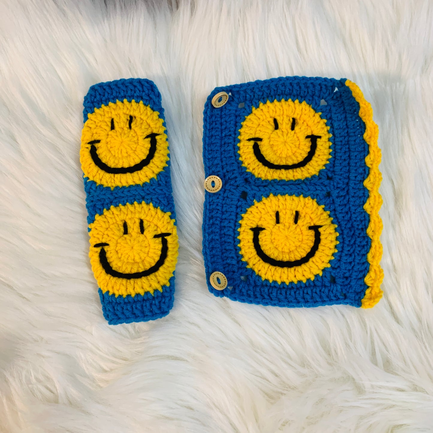 Handmade crochet smiley face Steering Wheel Cover for women, cute daisy flower seat belt Cover, Car interior Accessories decorations