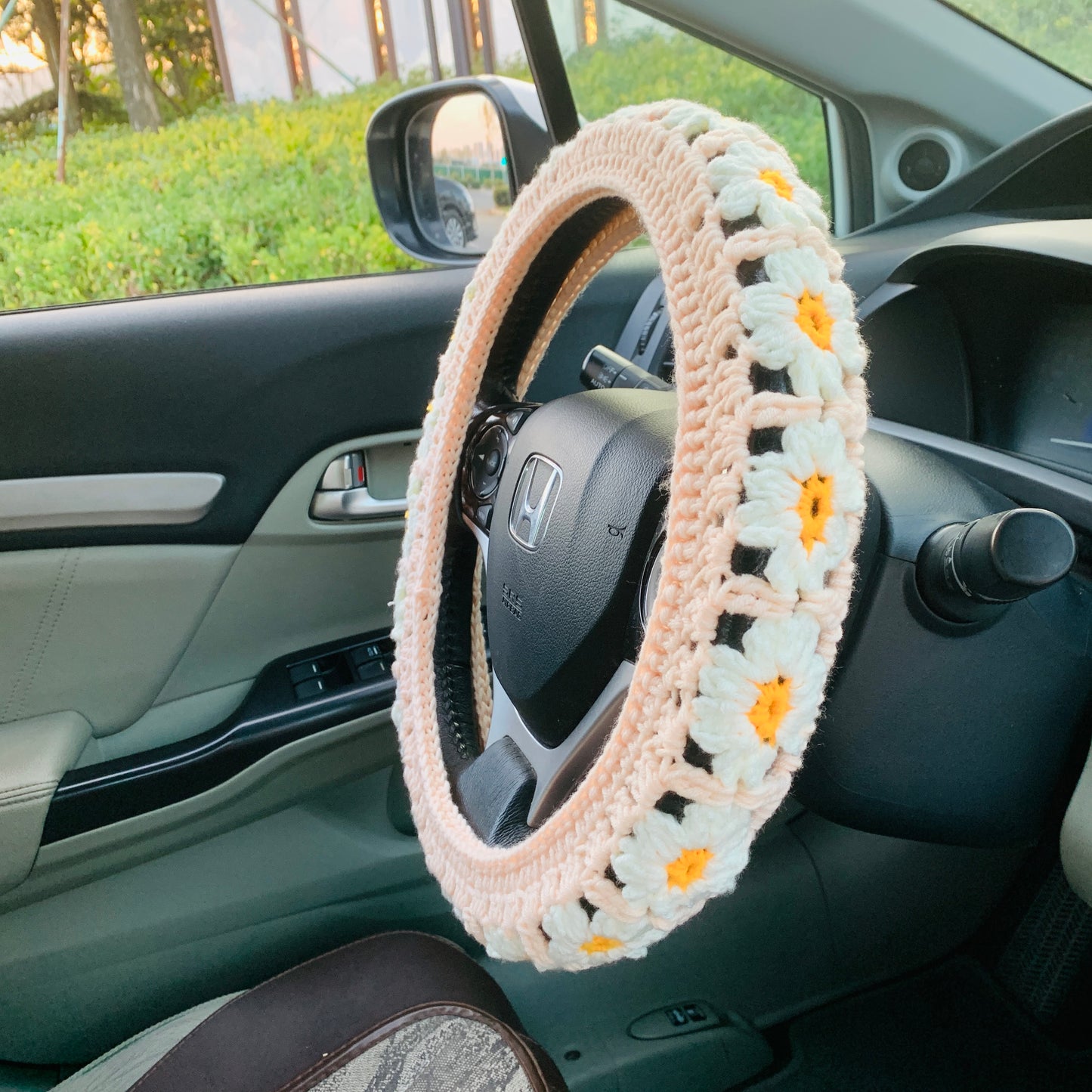 Crochet Steering Wheel Cover for women, Handmade cute daisy flower seat belt Cover, Car interior Accessories decorations