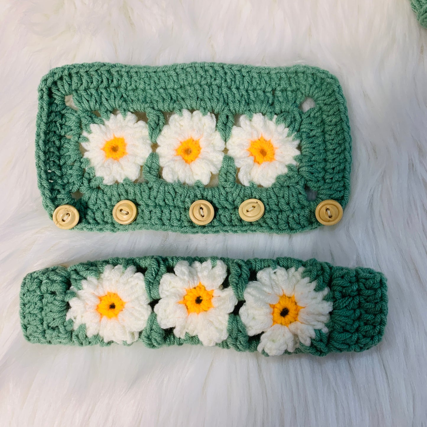 Handmade crochet Steering Wheel Cover for women, cute daisy flower car seat belt Cover coaster, Car interior Accessories decorations