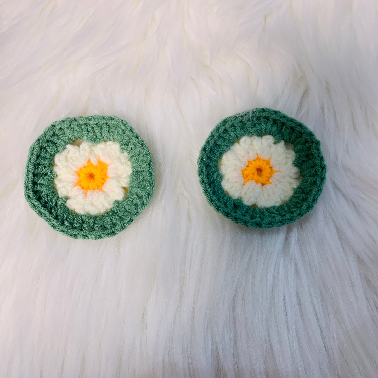 Handmade crochet Steering Wheel Cover for women, cute daisy flower car seat belt Cover coaster, Car interior Accessories decorations