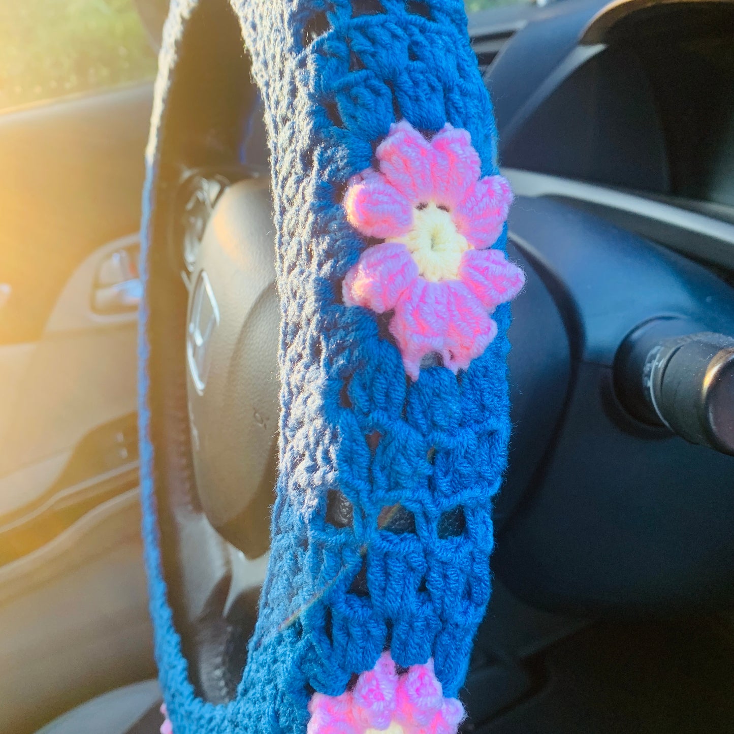 Steering Wheel Cover for women, Crochet cute flower seat belt Cover, daisy Car Accessories decorations