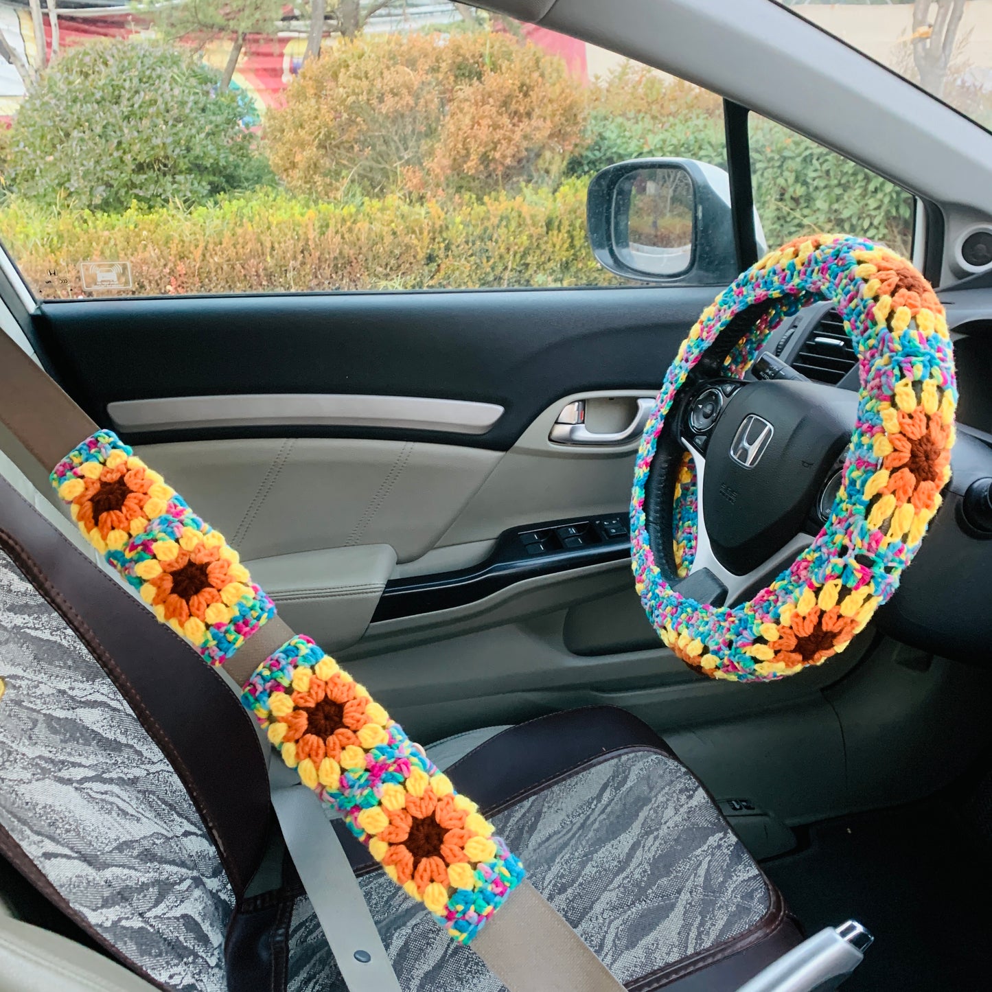 Steering Wheel Cover for women, Crochet cute sunflower seat belt Cover, Car Accessories decorations