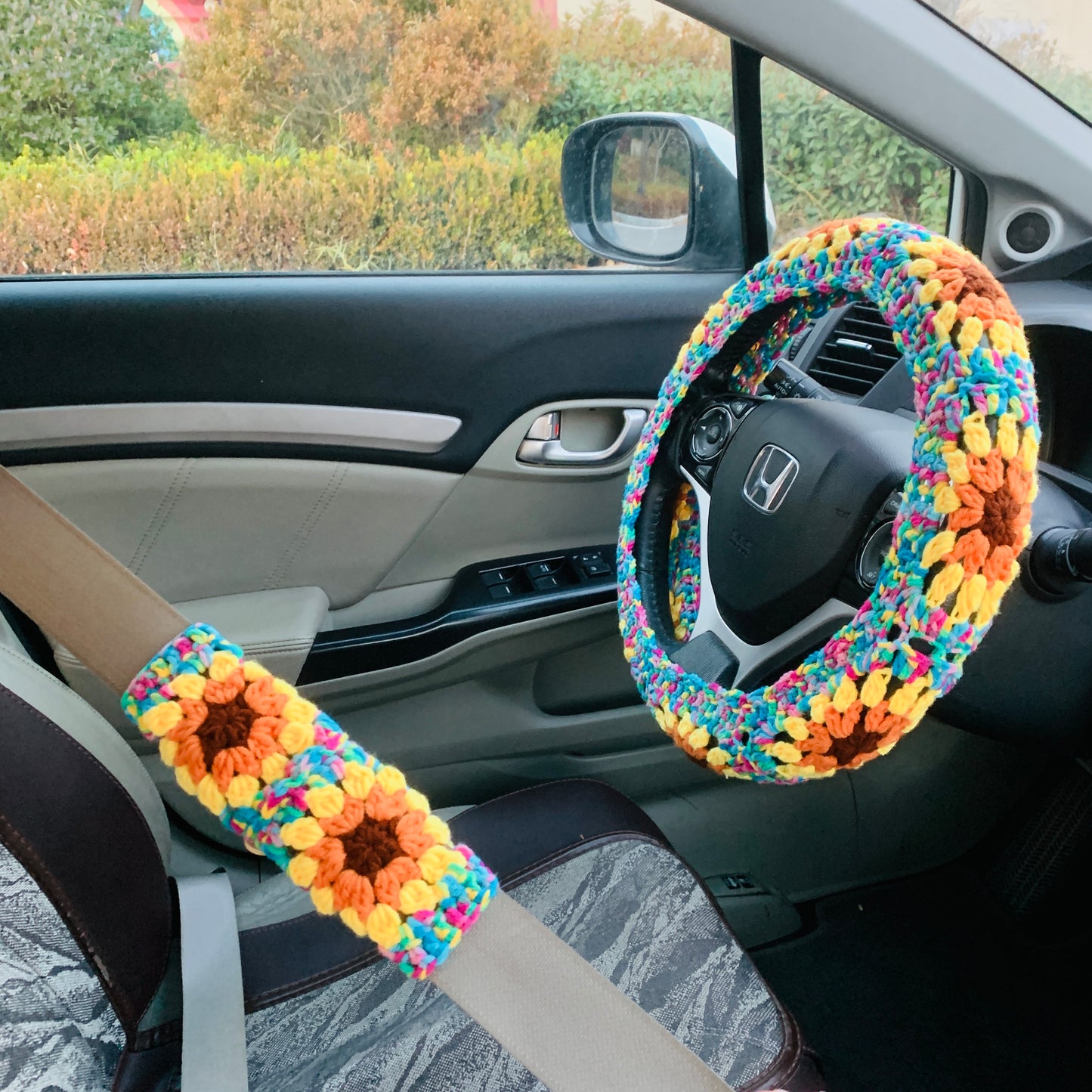 Steering Wheel Cover for women, Crochet cute sunflower seat belt Cover, Car Accessories decorations