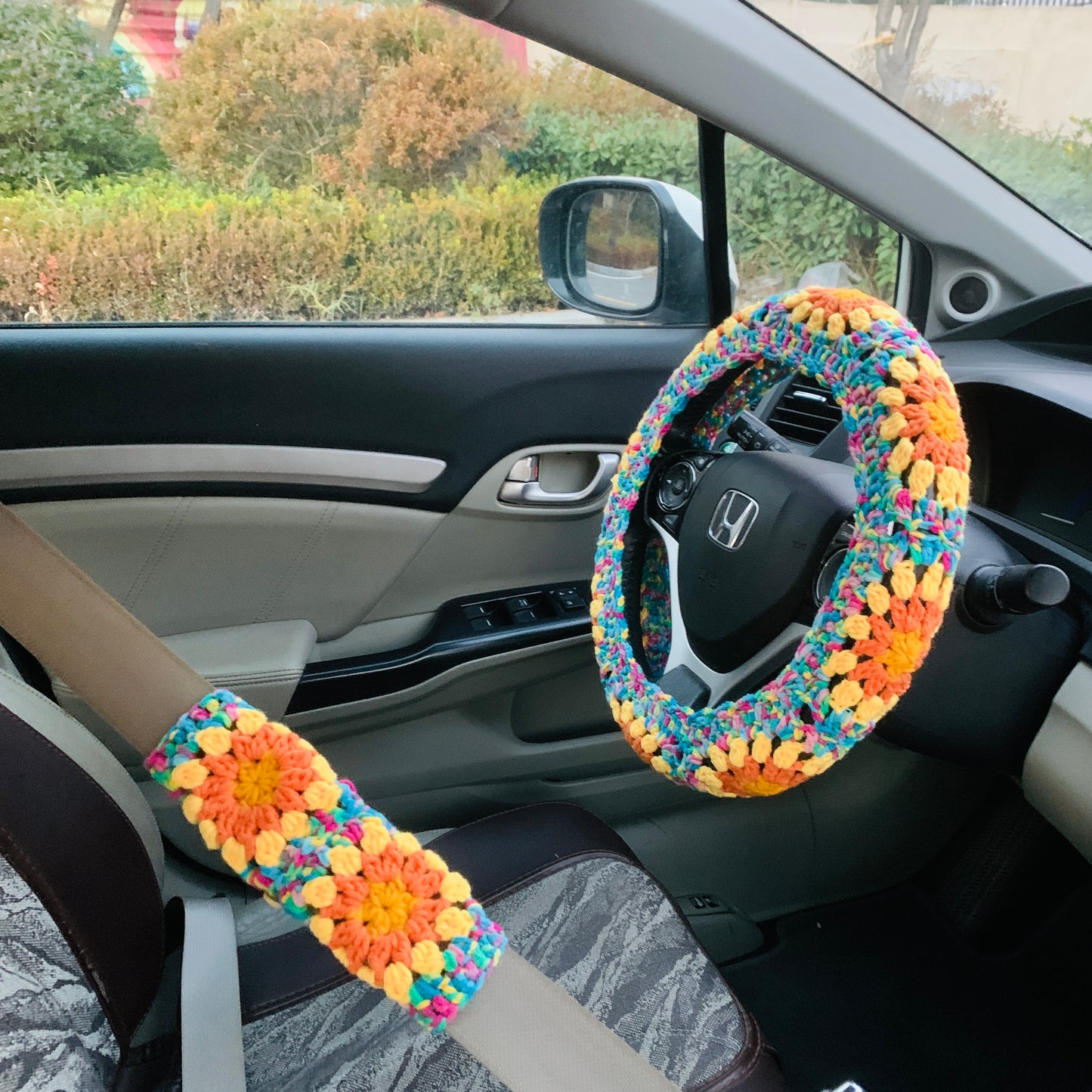 Steering Wheel Cover for women, Crochet cute sunflower seat belt Cover, Car Accessories decorations