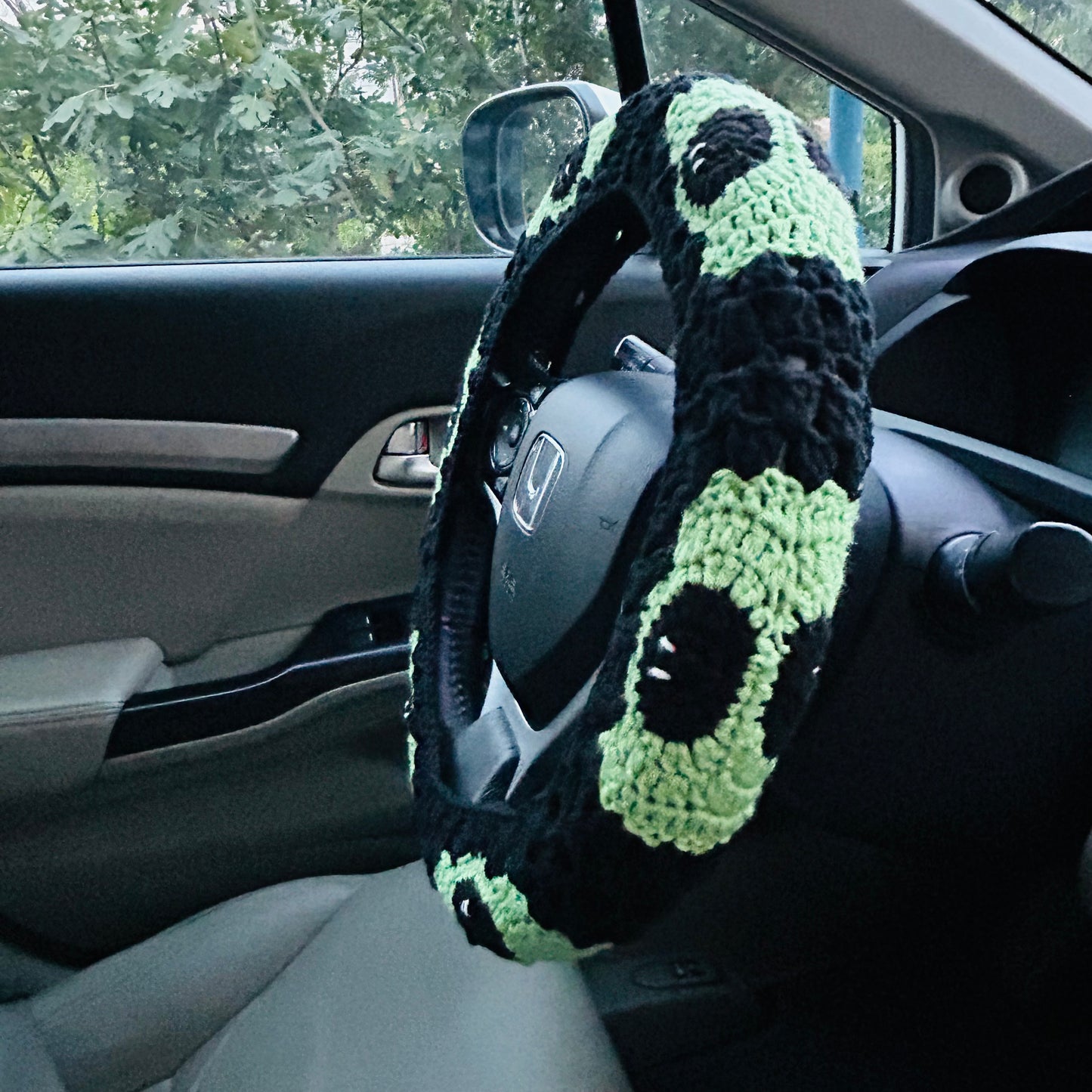 Steering Wheel Cover for women, Crochet Green and Black Aliens seat belt Cover, Car Accessories decorations