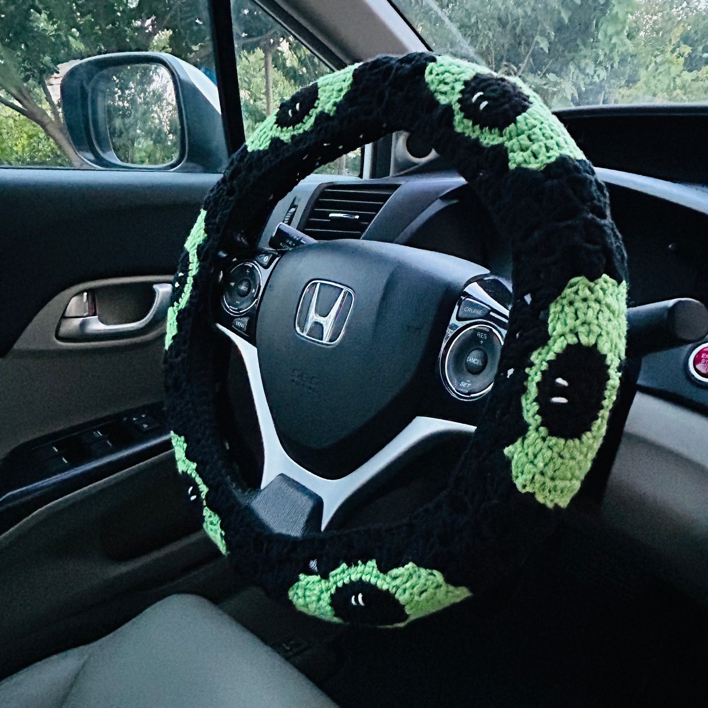 Steering Wheel Cover for women, Crochet Green and Black Aliens seat belt Cover, Car Accessories decorations