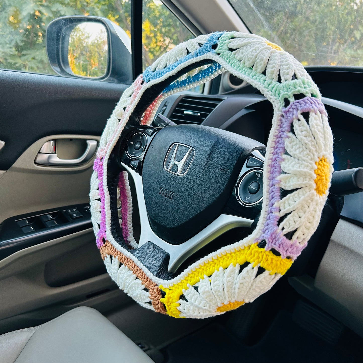 Steering Wheel Cover for women, Crochet cute colorful daisy flower seat belt Cover, Car Accessories decorations