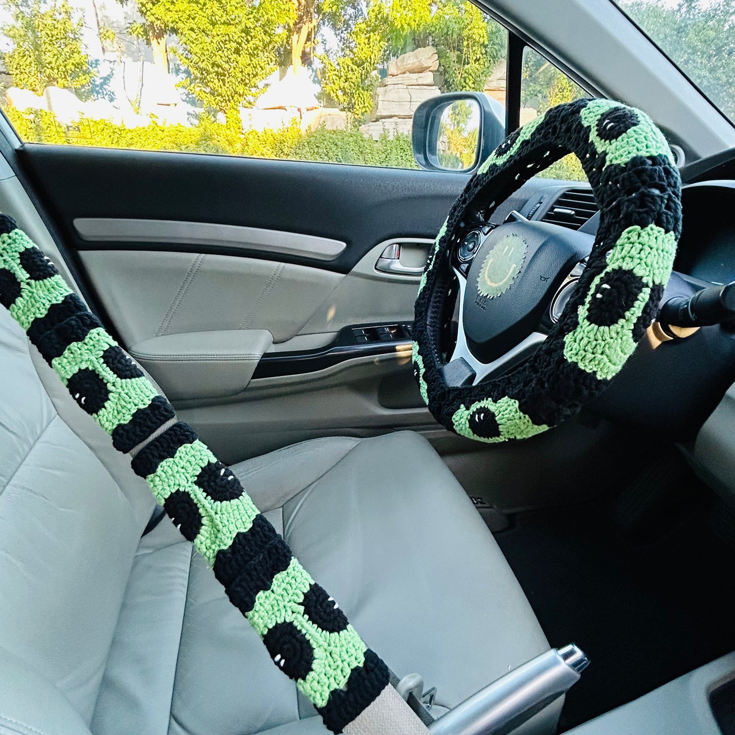 Steering Wheel Cover for women, Crochet Green and Black Aliens seat belt Cover, Car Accessories decorations