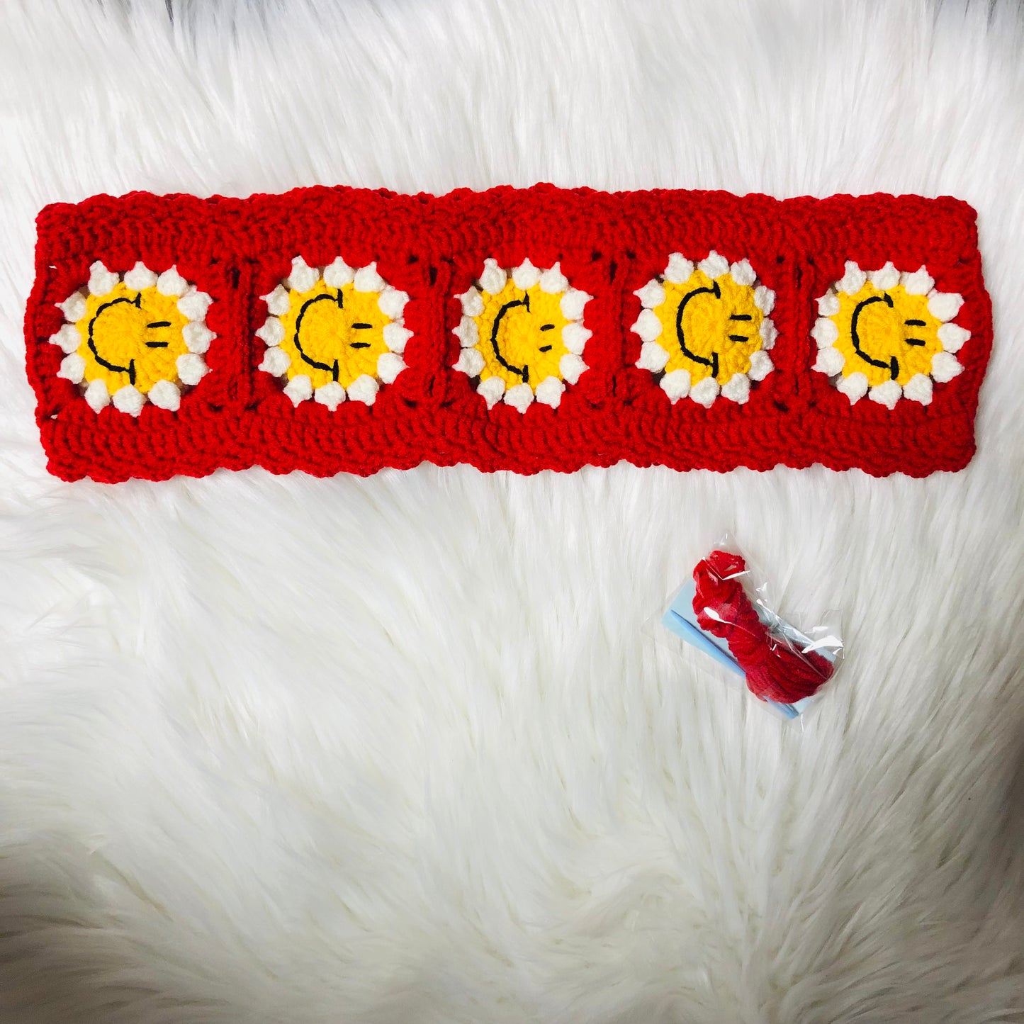 Handmade crochet cute red smiley face Steering Wheel Cover for women,daisy flower seat belt Cover, Car interior Accessories decorations gift