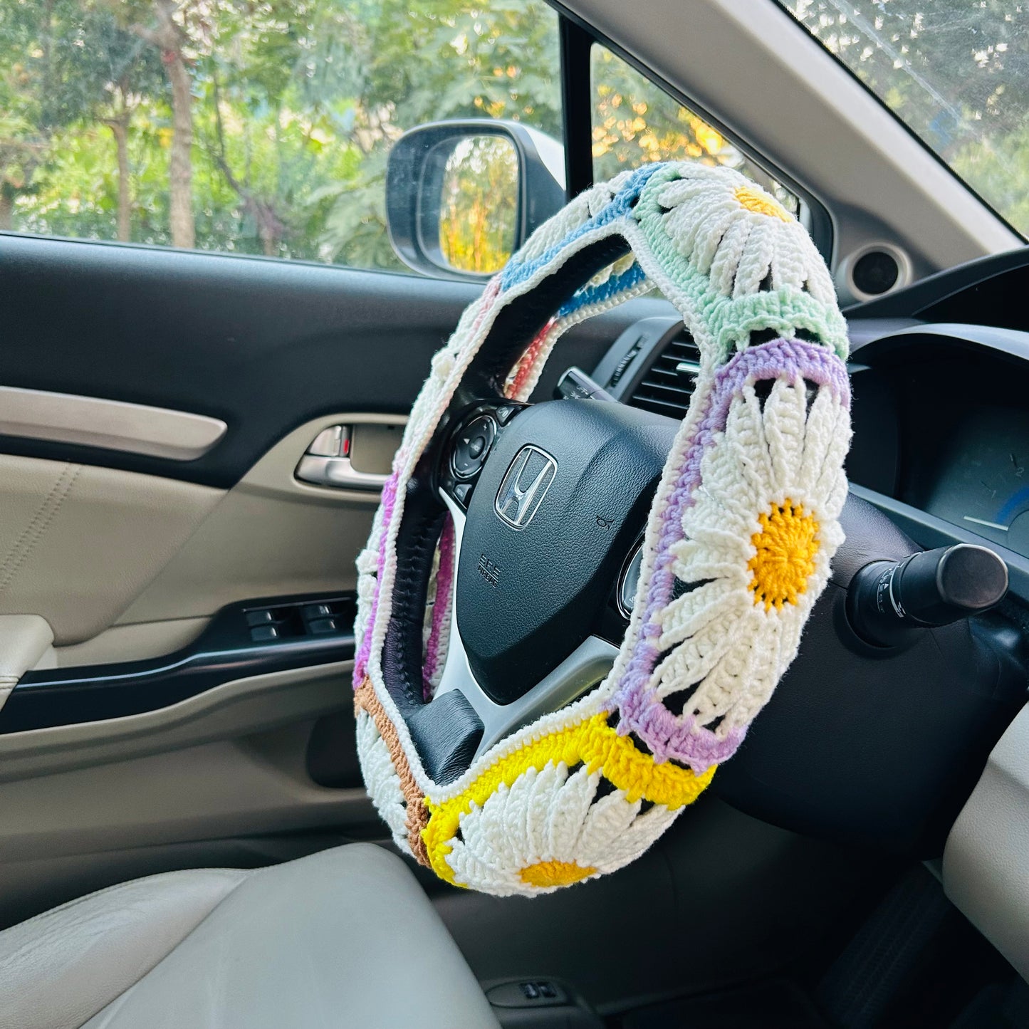 Steering Wheel Cover for women, Crochet cute colorful daisy flower seat belt Cover, Car Accessories decorations